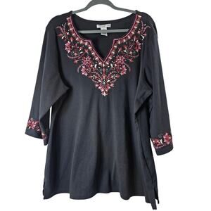 Womens Sz 2X Black Embroidered Pink Detailing V-neck Rebecca Malone Tunic Top